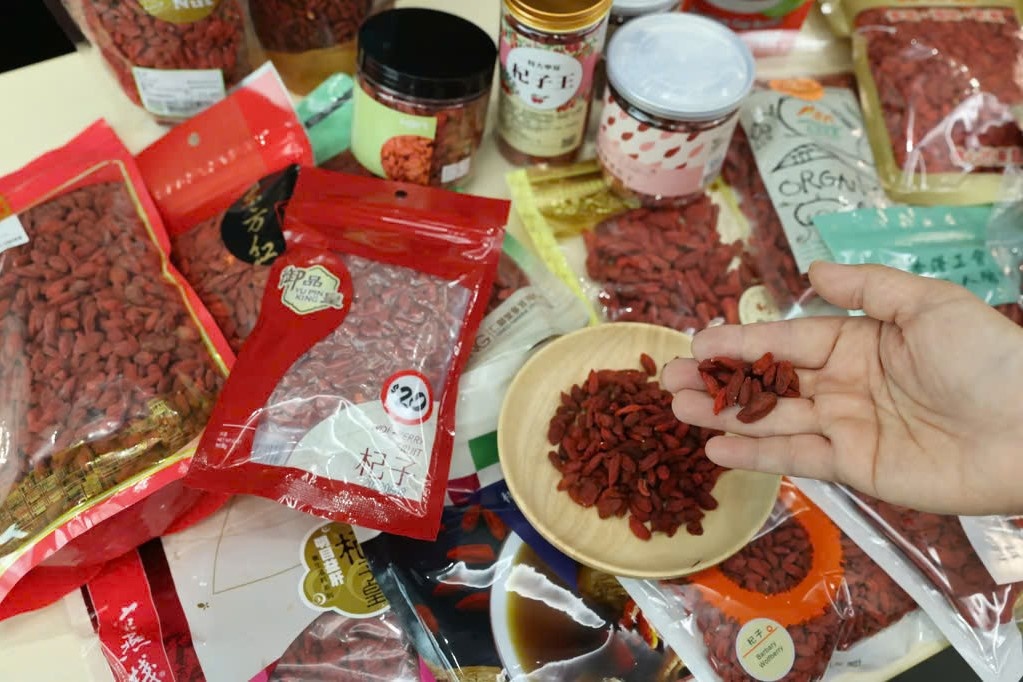 Dieu tra viec dung chat cam trong trai ky tu o Trung Quoc hinh anh