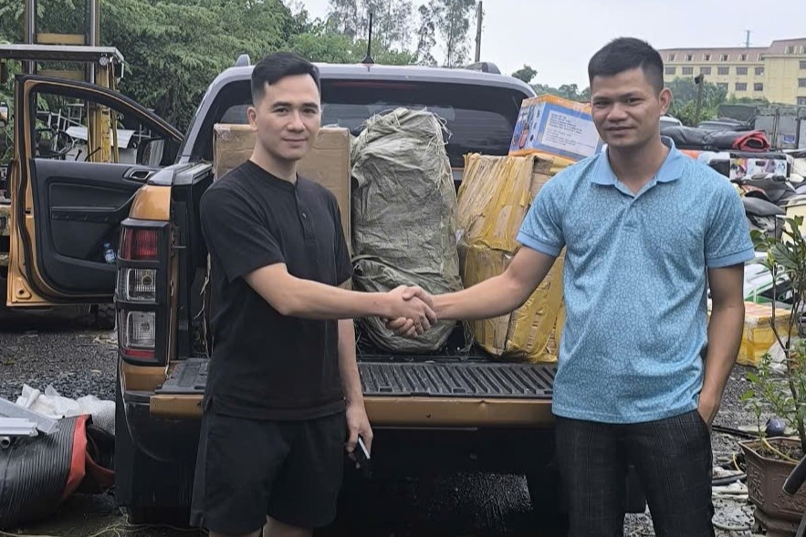 Nhung chuyen xe 0 dong cuu tro ba con vung lu mien Bac hinh anh