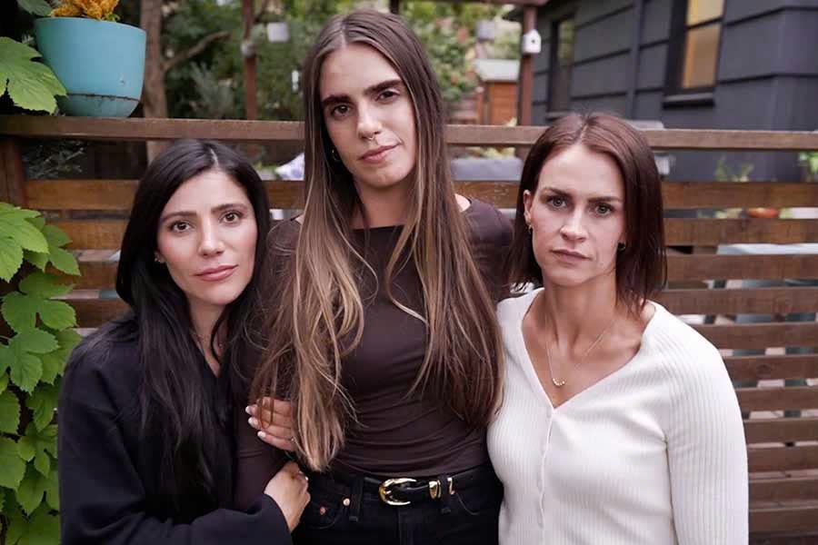 Bac si bi to lam dung tinh duc hang chuc benh nhan nu o My hinh anh