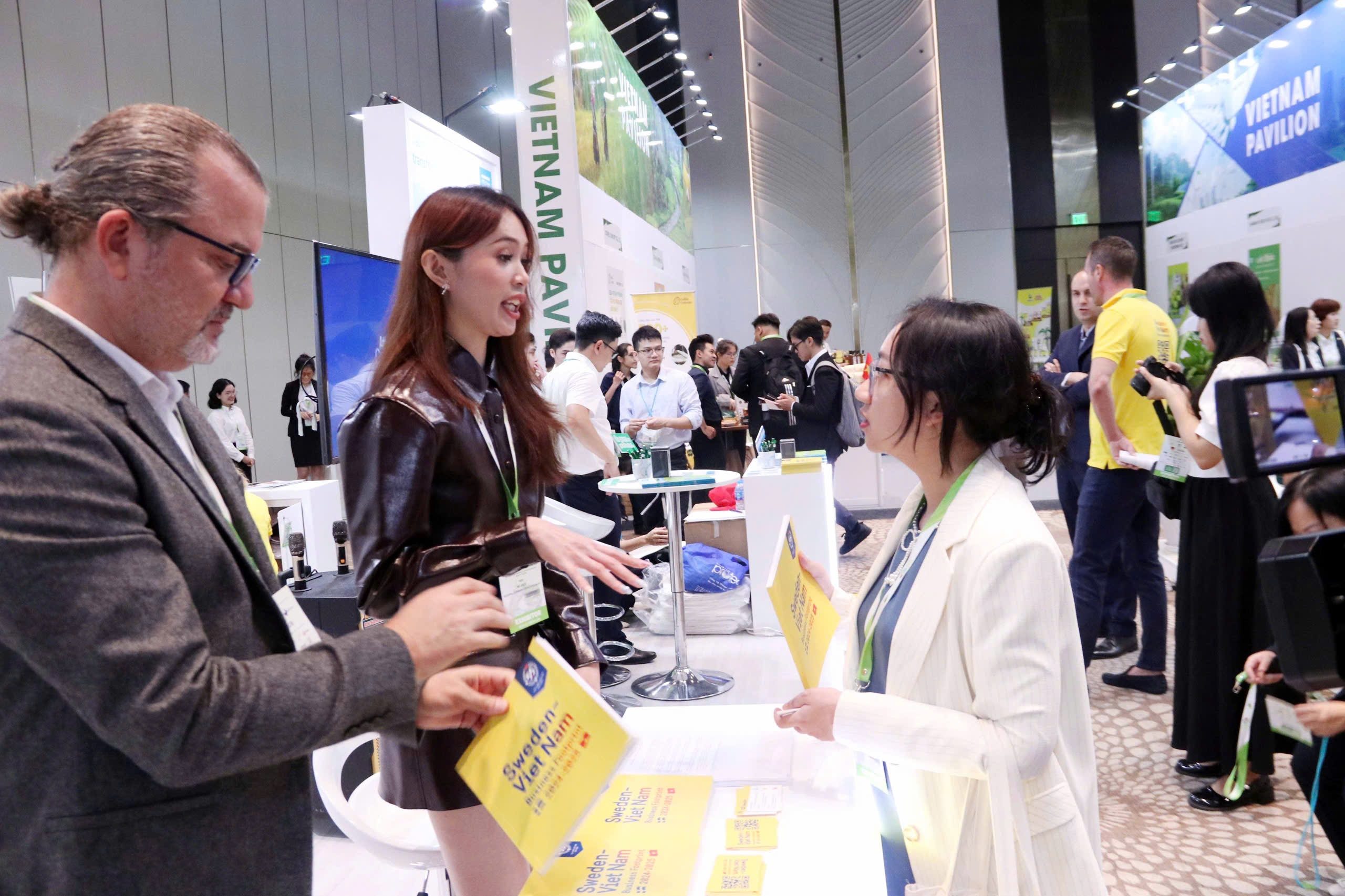 trien lam xanh Thuy Dien anh 2