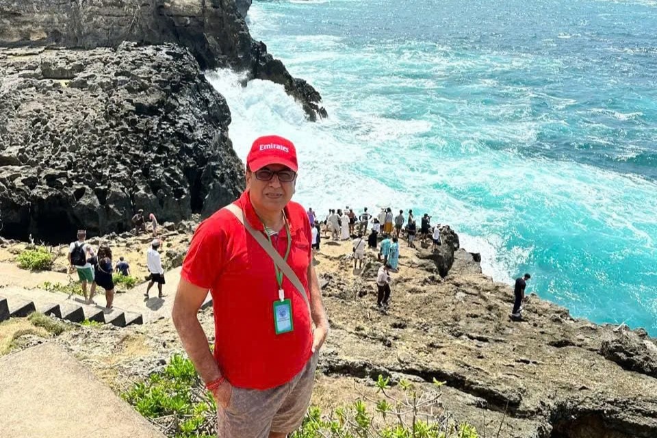 Nam du khach tu vong khi chup anh o 'bay tu than' tai Bali hinh anh