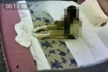 Camera giau kin, phat livestream moi luc trong khach san o Trung Quoc hinh anh