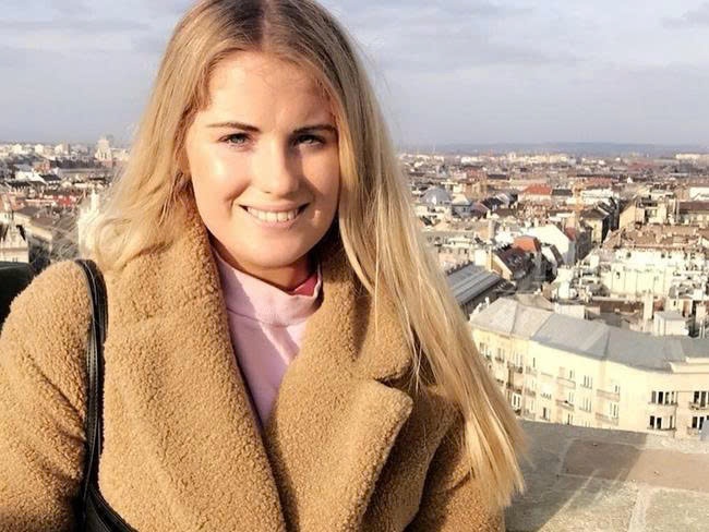 ngo doc ruou o Lao anh 1