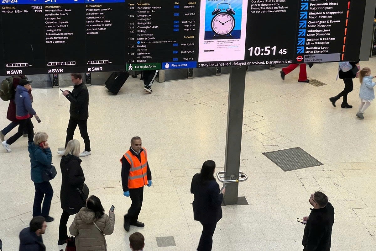 Hanh khach bi bat vi cuop may bay o Mexico, co lai ve My hinh anh