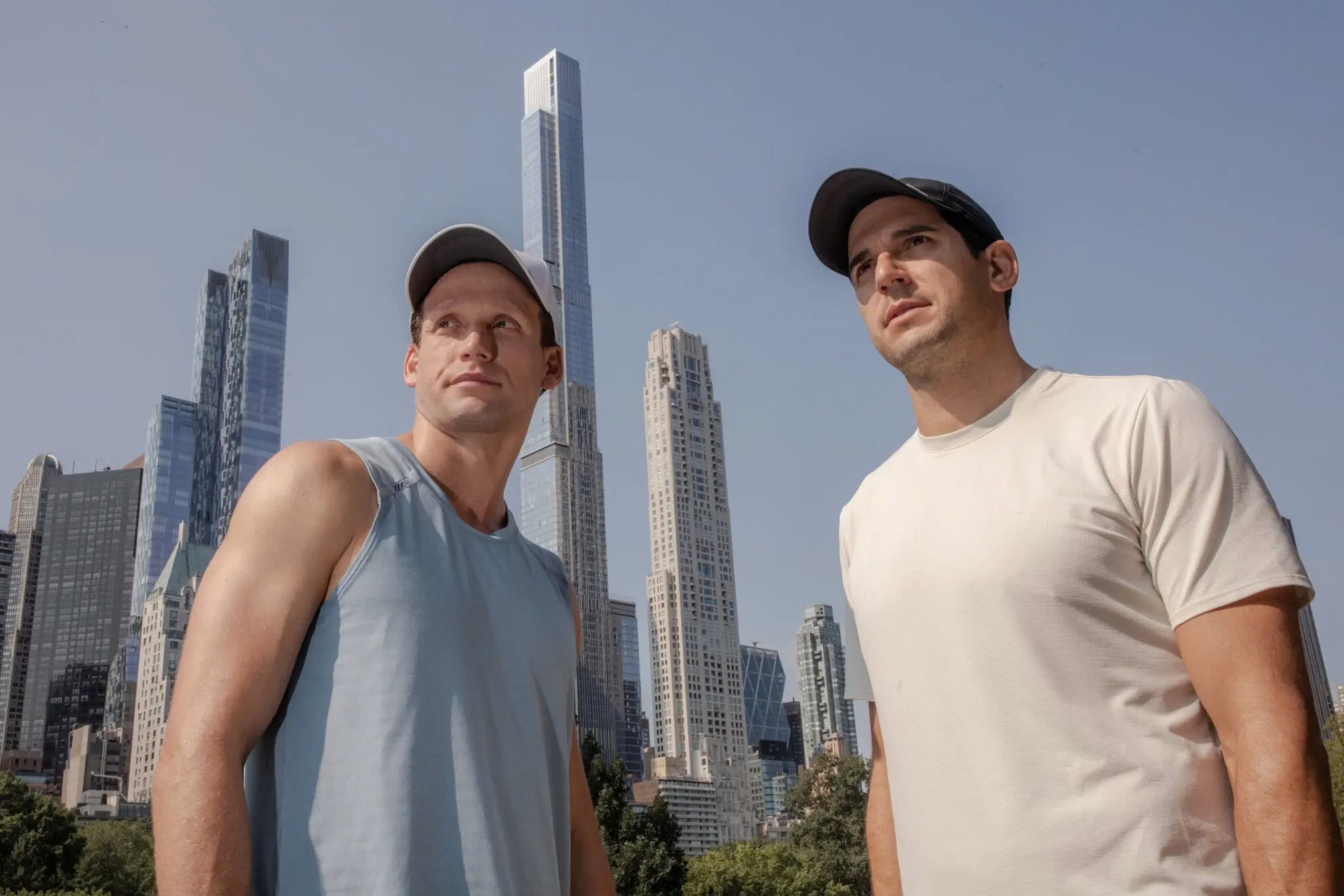 Anh em la trum bat dong san o My bi bat vi cao buoc buon ban tinh duc hinh anh