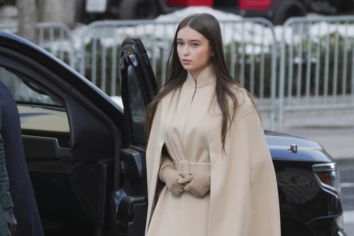 'Tieu cong chua Nha Trang' duoc chu y tai le nham chuc cua ong Trump hinh anh