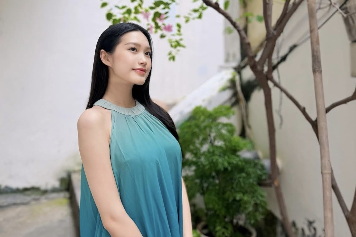 Nang WAG tuoi Ty du combo xinh, giau, gioi hinh anh