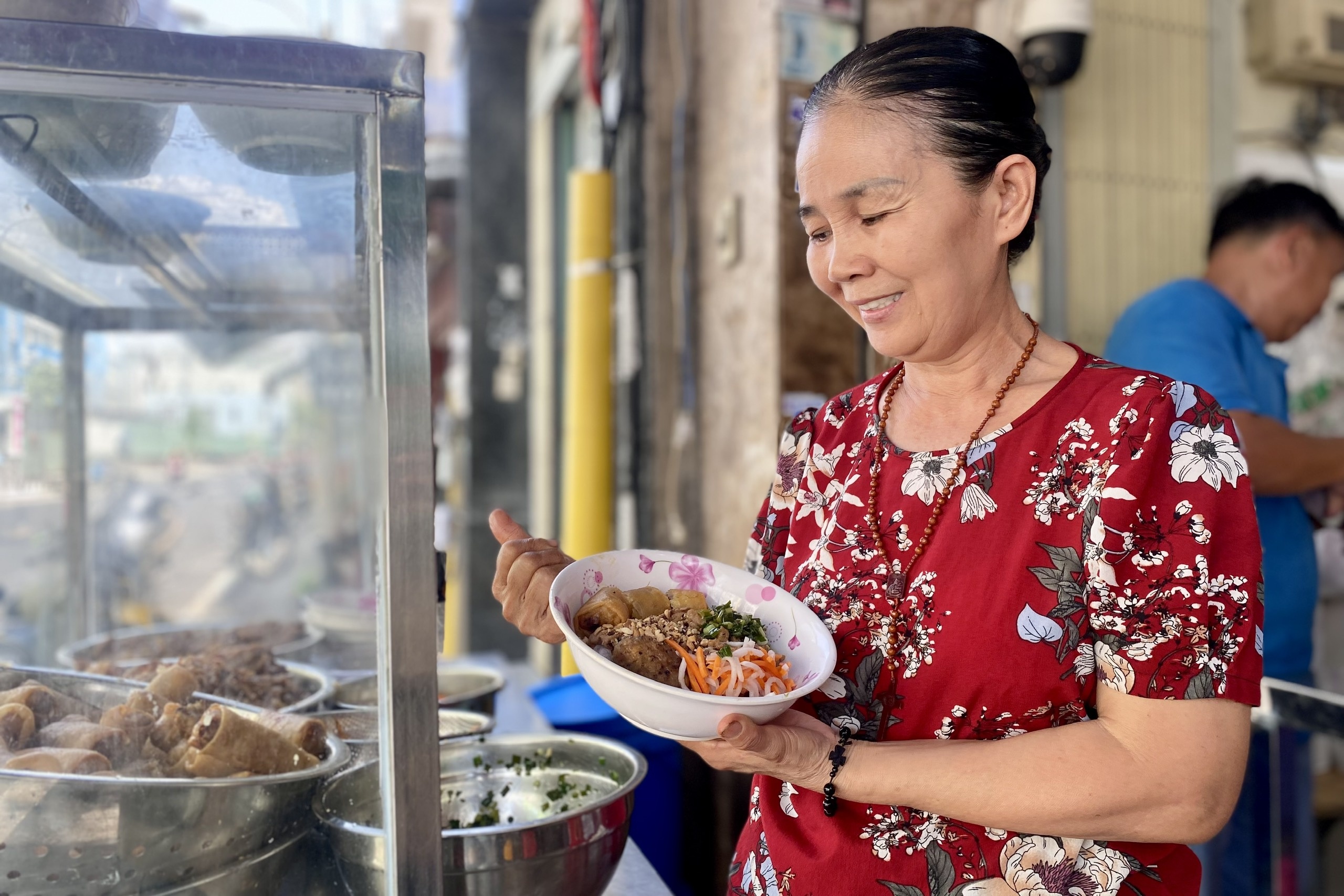 Quan Michelin o TP.HCM len gia 3 lan trong nua nam vi thit heo qua dat hinh anh