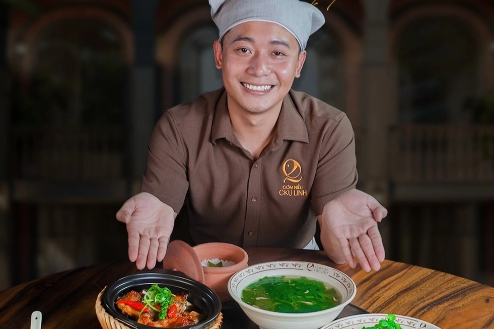 Quan com nieu lien quan Quang Linh Vlogs nhan 'bao' danh gia 1 sao hinh anh