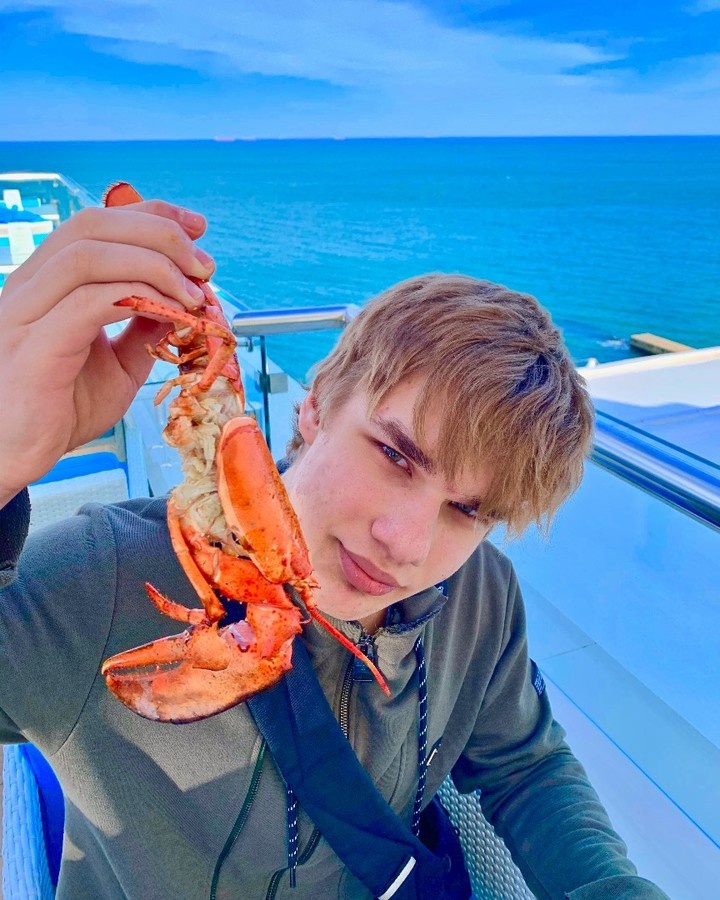 quai vat co bap nhi anh 10