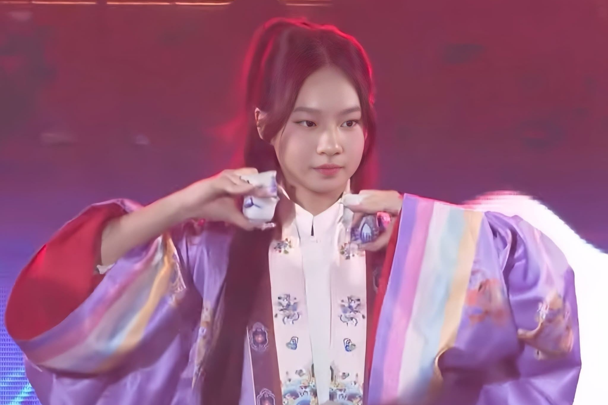 Nhan sac cua ai nu nha Ly Hai hinh anh