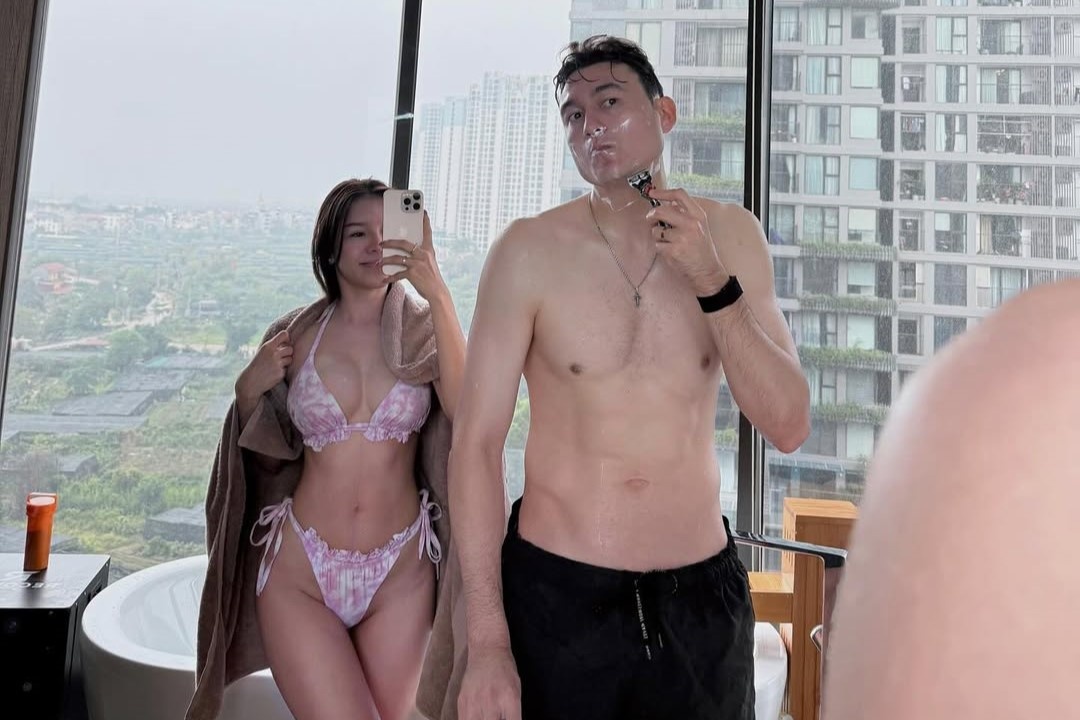 So ke body nong bong cua 3 cap cau thu - WAG tuyen Viet Nam hinh anh