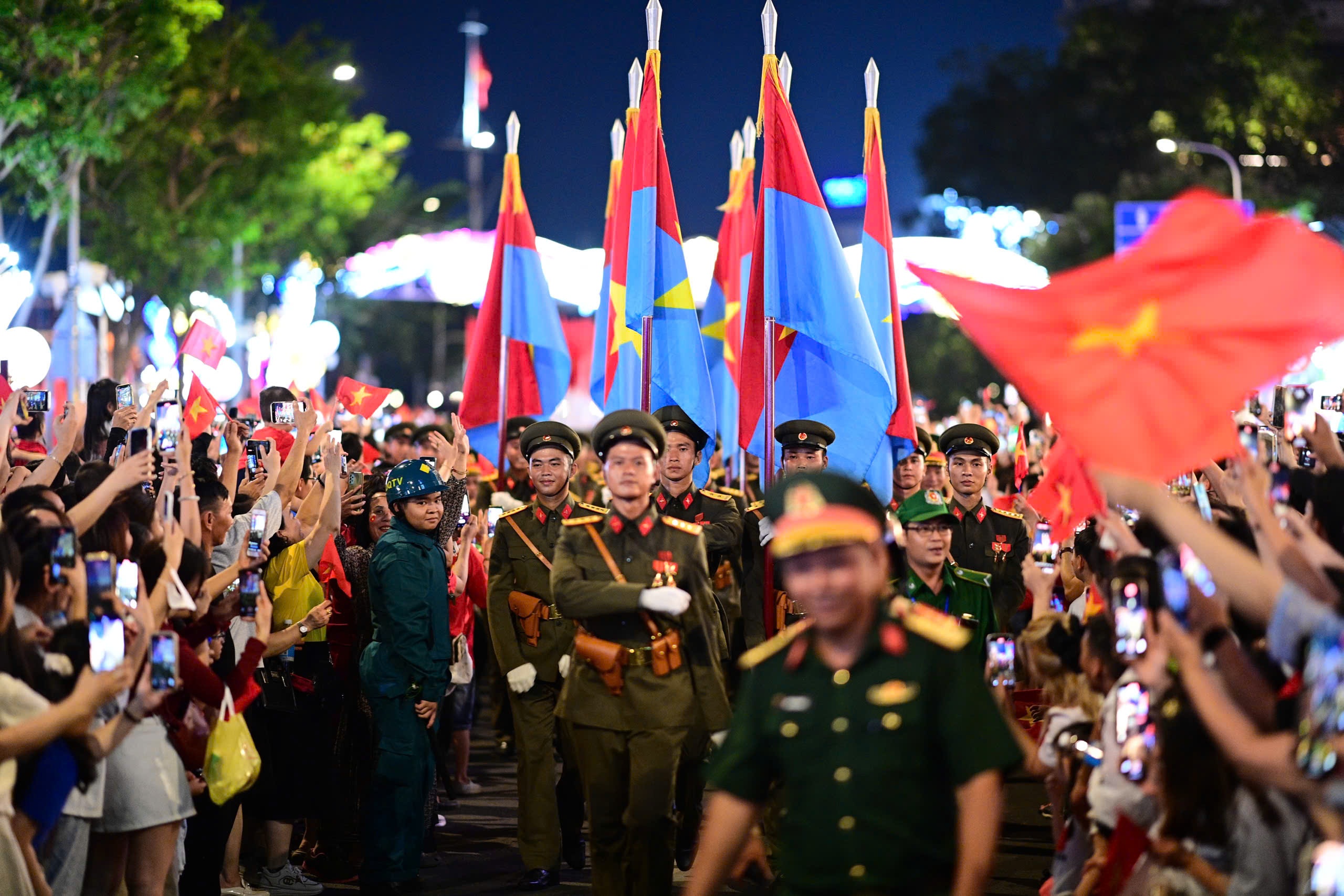 Khoi '5 canh quan' dac biet nhat tai buoi hop luyen dieu binh 30/4 hinh anh