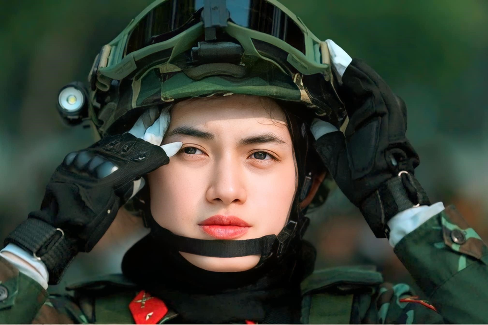 'Hoa khoi dieu binh' o TP.HCM tung lot top cuoc thi hoa hau hinh anh