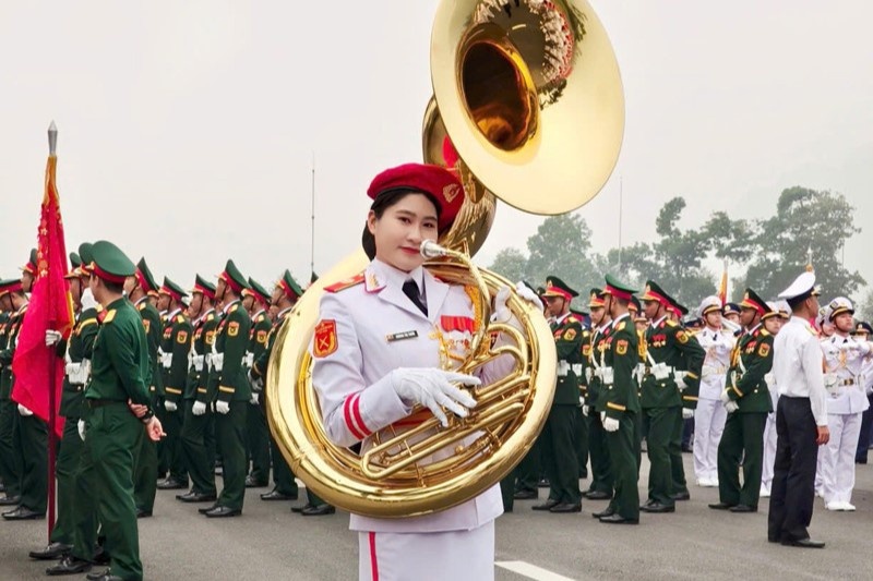 Chien si 'khoi hoa hau' sang truyen nuoc, toi vac ken 19 kg dieu binh hinh anh