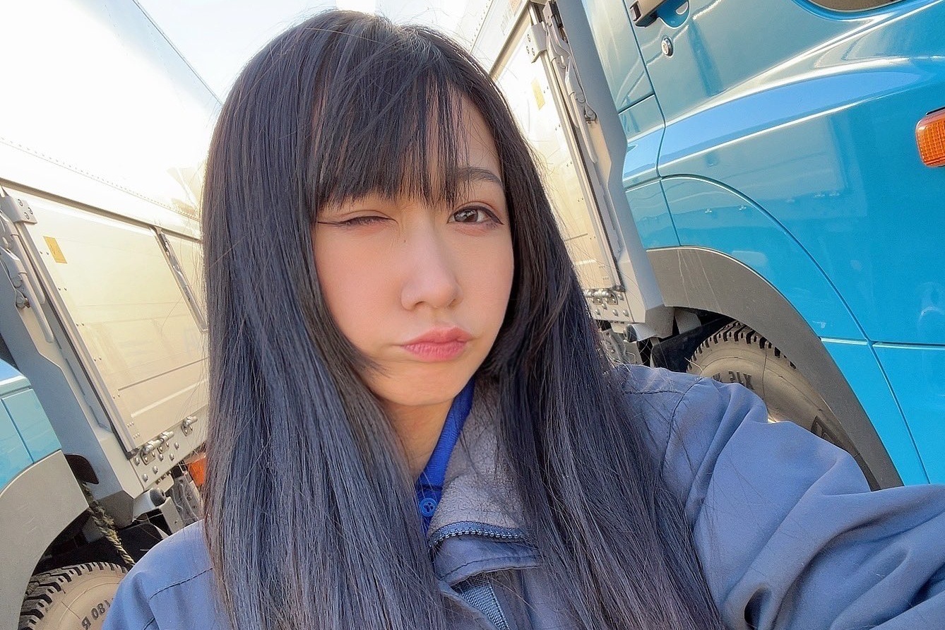 Nu tai xe xe tai Nhat Ban gay sot vi xinh nhu hot girl hinh anh