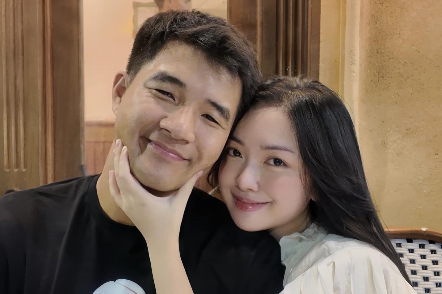 Ha Duc Chinh tiet lo 'dieu tuyet voi nhat' sau 3 nam cuoi vo hinh anh