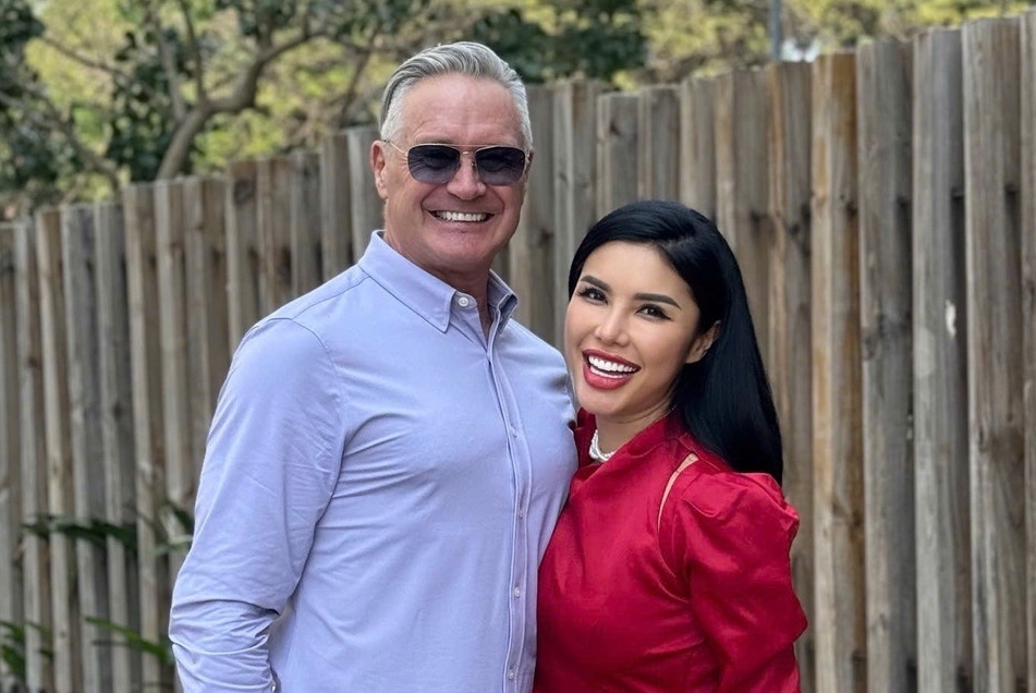 To tinh suot nhieu thang, 'ong Tay' lay duoc vo kem 29 tuoi o TP.HCM hinh anh