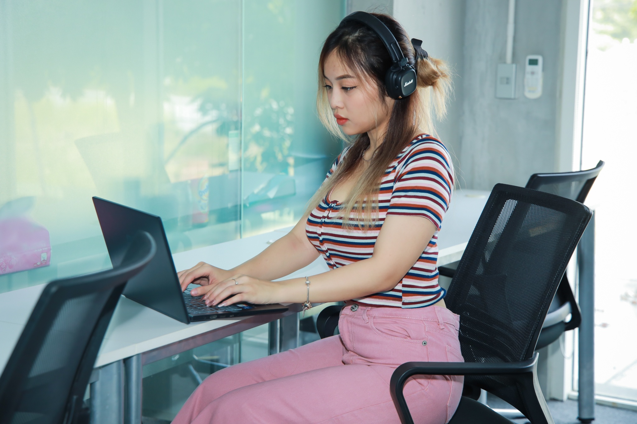 'Di cu nguoc' khoi TP.HCM sau 11 nam, lam viec cho cong ty o chau Au hinh anh