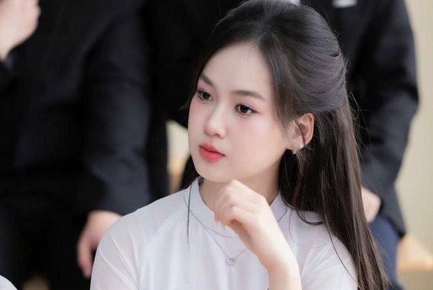Dan thu khoa 'trai xinh, gai dep' gay chu y hinh anh