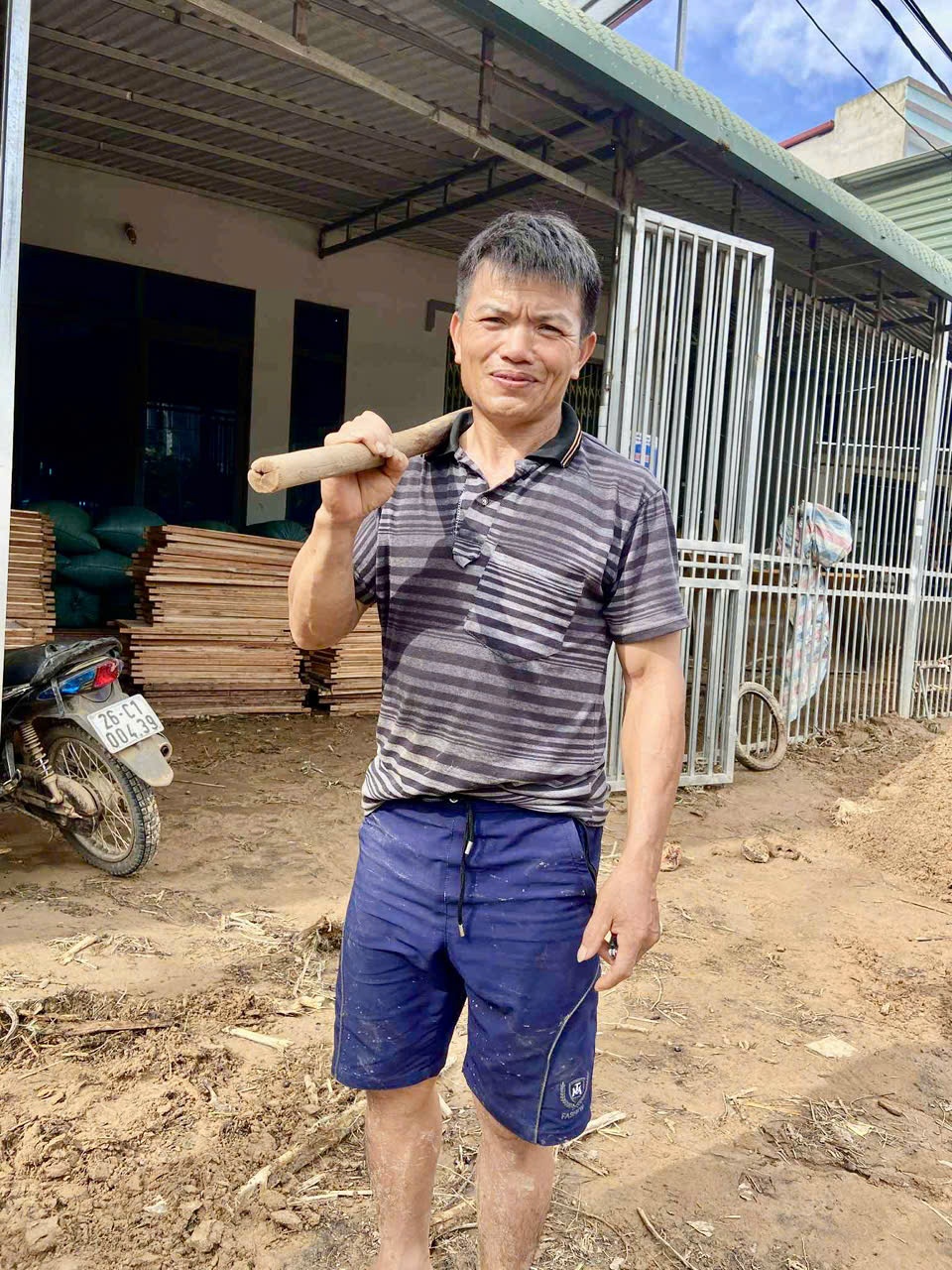 cuu nguoi bi lu cuon anh 2