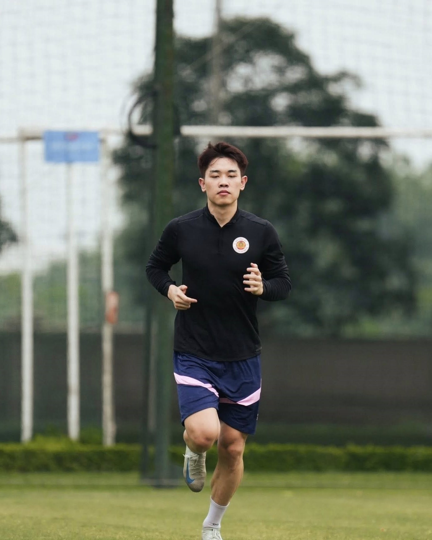 Nguyen Dinh Bac vo dich anh 6