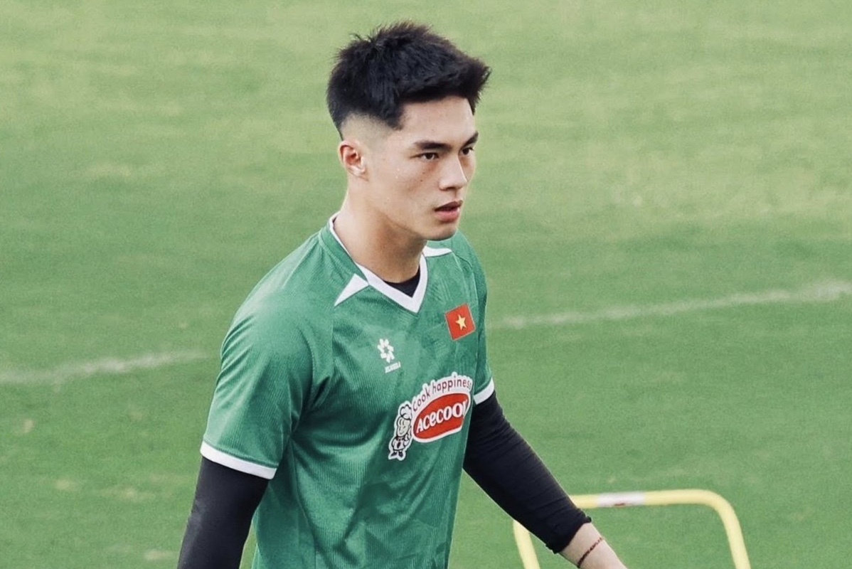 Thu mon cao 1,91 m cua U23 Viet Nam gay sot hinh anh