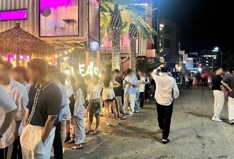 Thien duong du lich Han Quoc lao dao vi loat clip 'san ban tinh' hinh anh