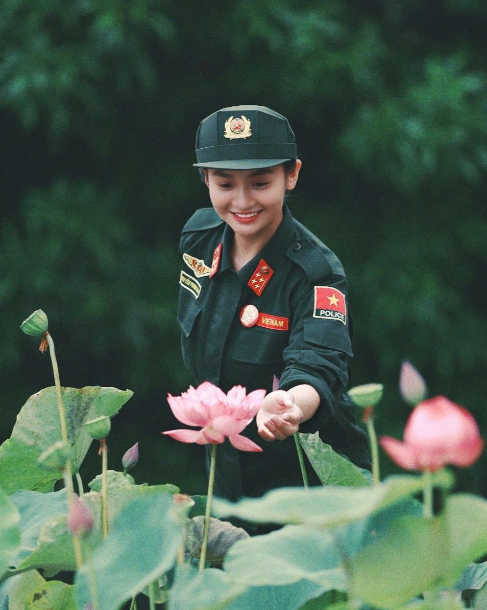 tran ap quai xe anh 6