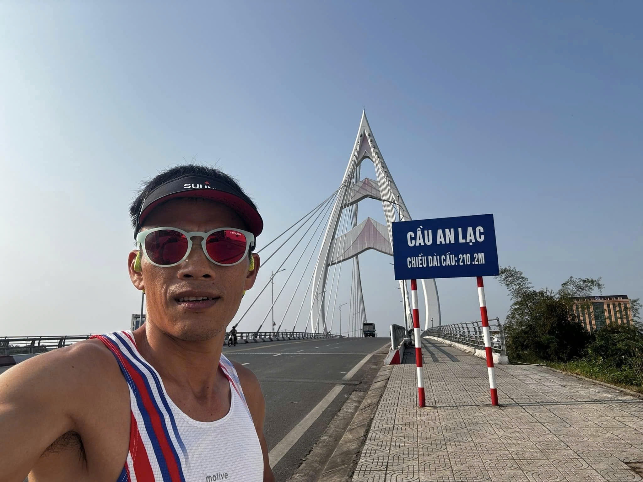 chay bo xuyen Viet 2/9 anh 2