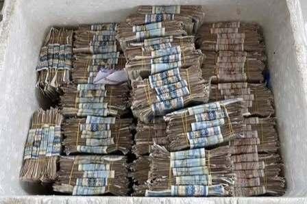 Thuc hu vu chong tiet kiem 20.000 dong an sang mua duoc oto 700 trieu hinh anh