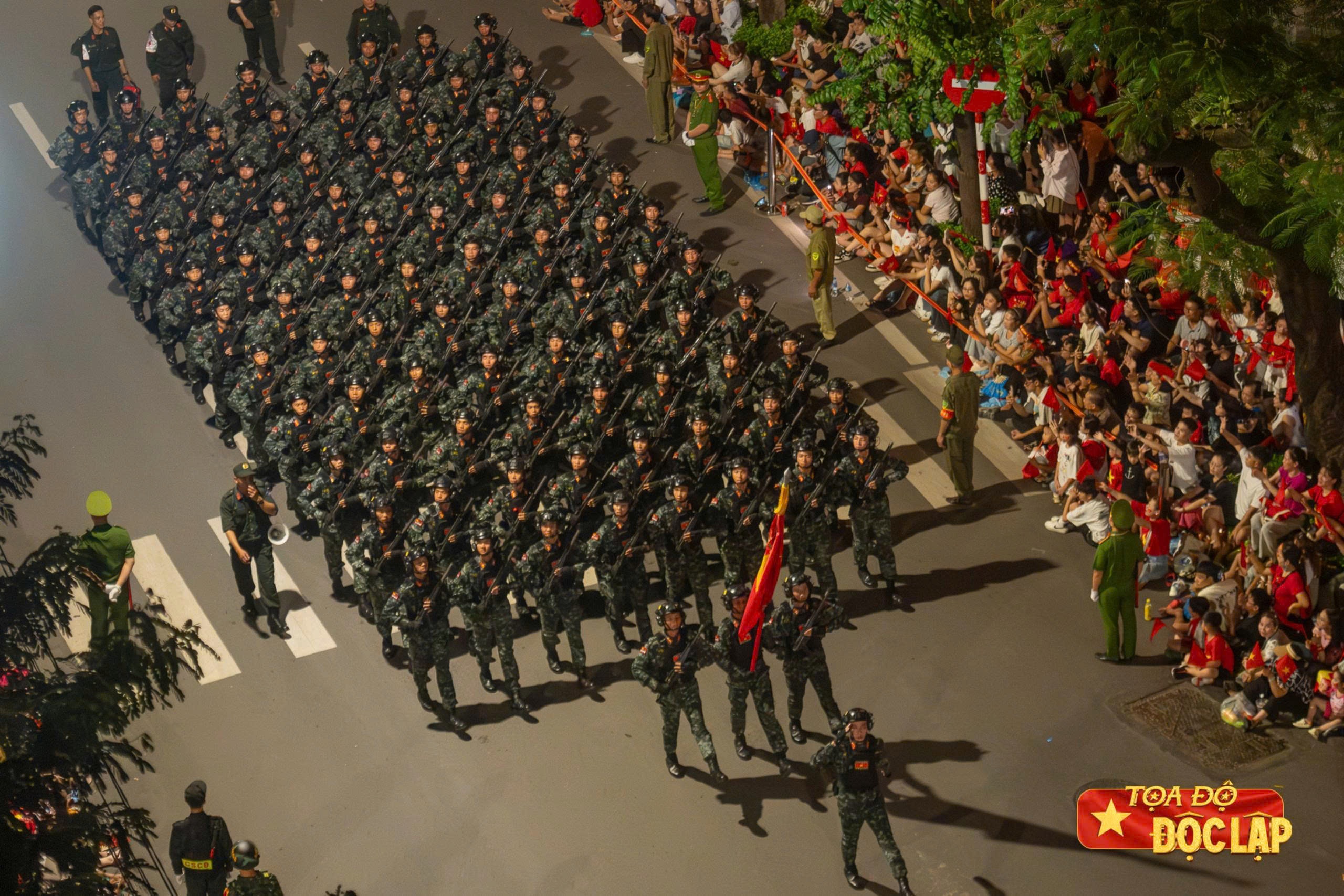 di xem dieu binh A80 anh 6