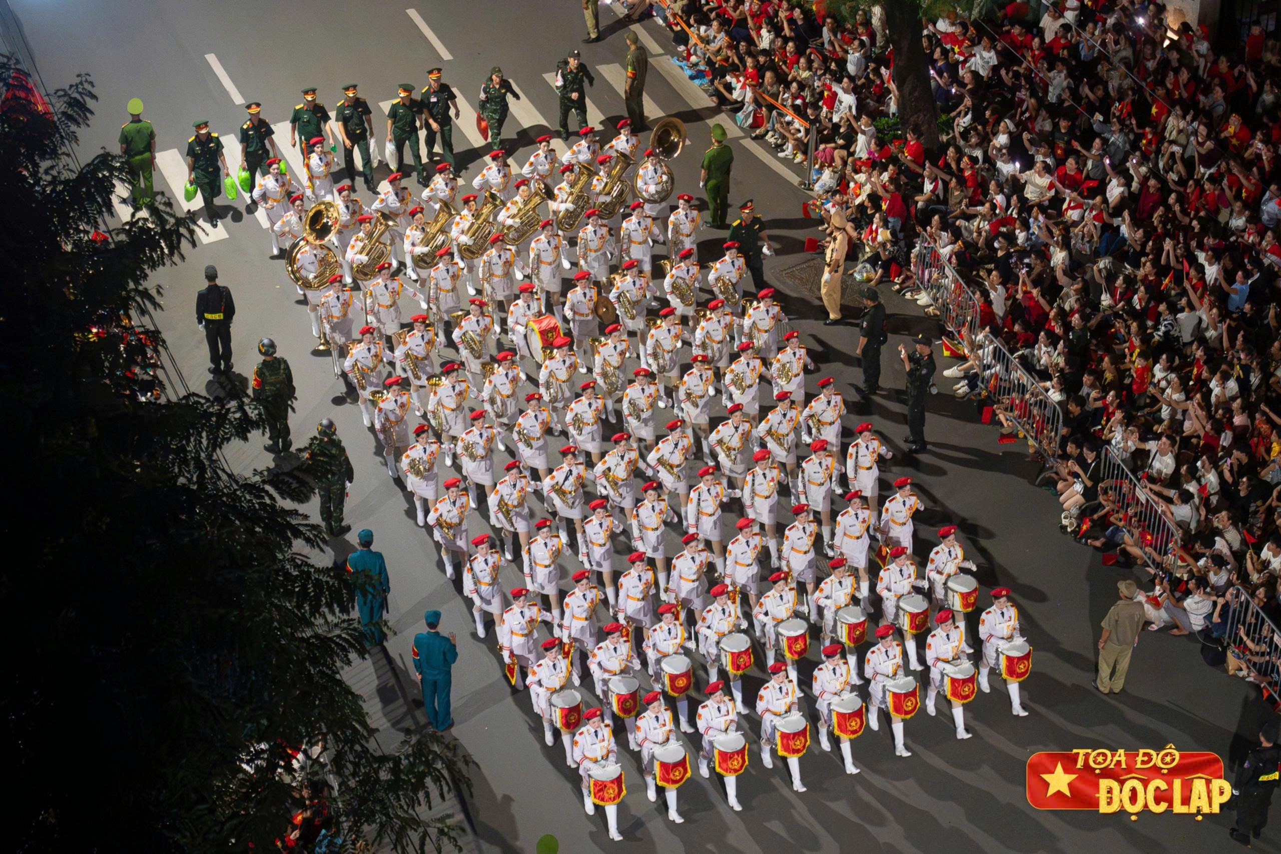 di xem dieu binh A80 anh 1