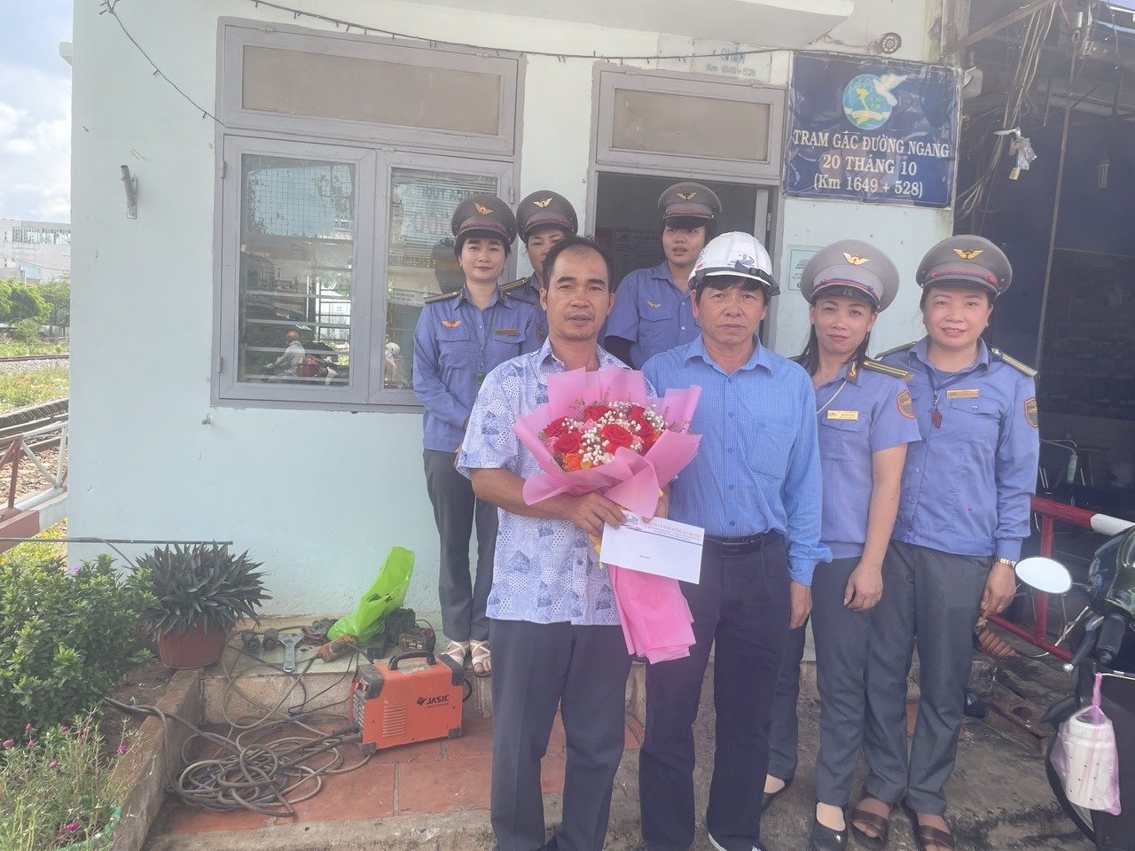 tong duong chan tau hoa anh 3