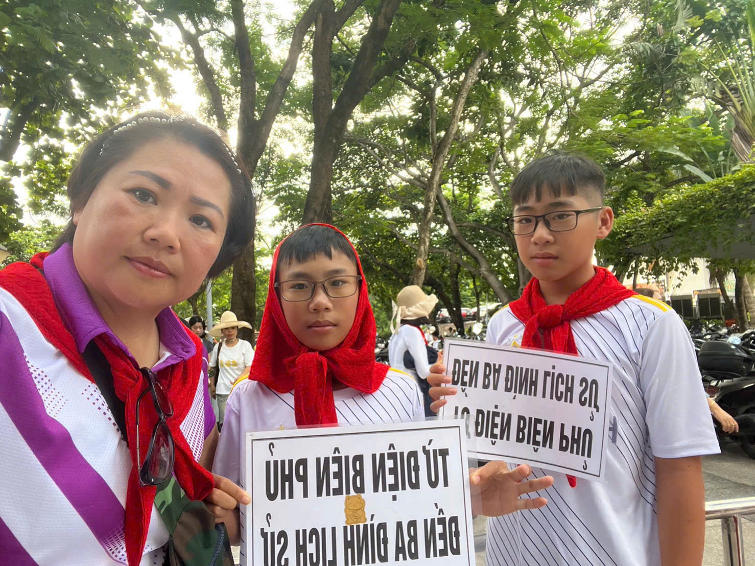 Di bo xem dieu binh anh 1