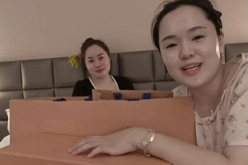 Clip 'dap hop hang hieu nhu hang cho' cua vo Duy Manh gay sot hinh anh