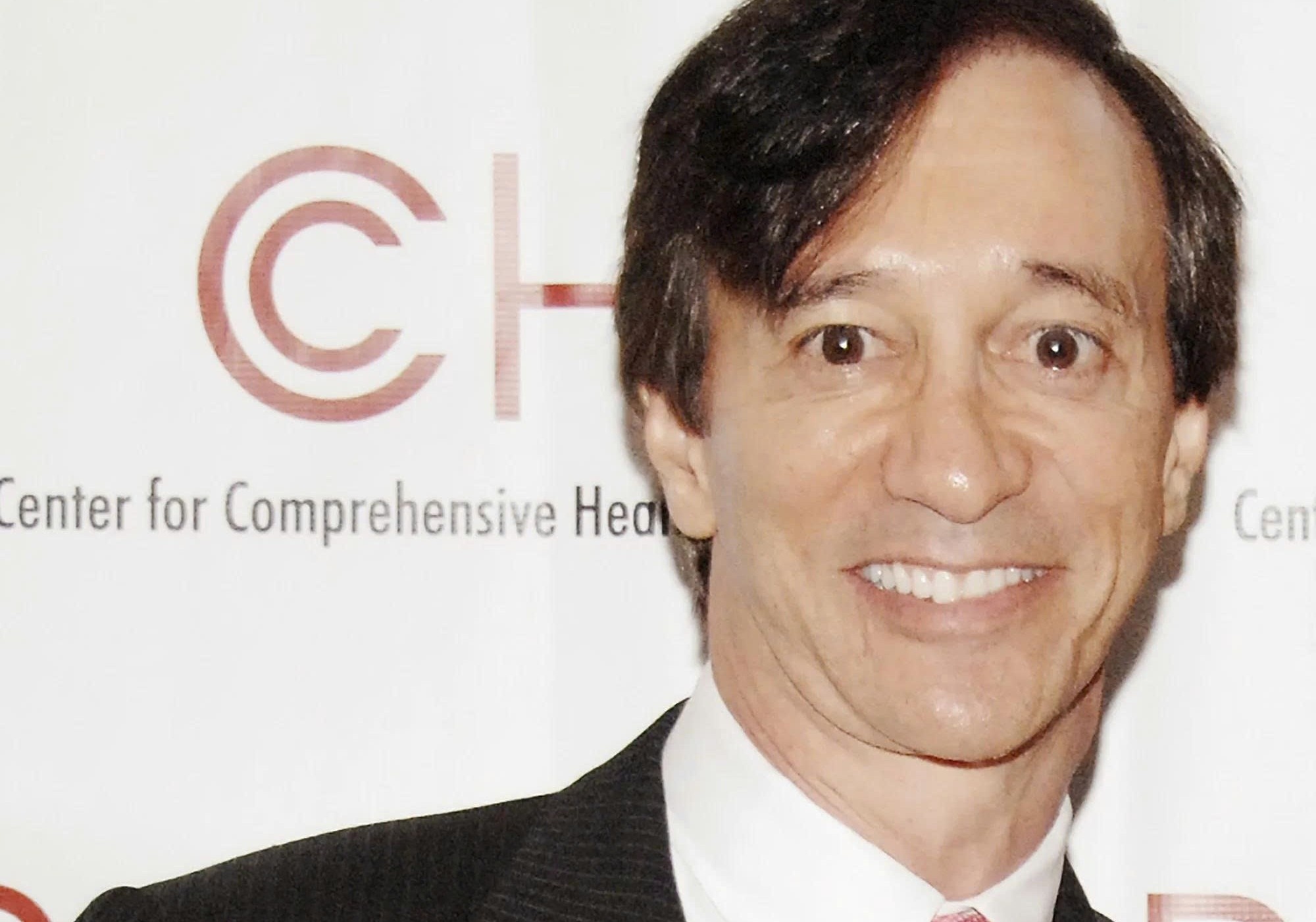 'Nguc toi' tra tan tinh duc trong nha trieu phu tai chinh My gay soc hinh anh