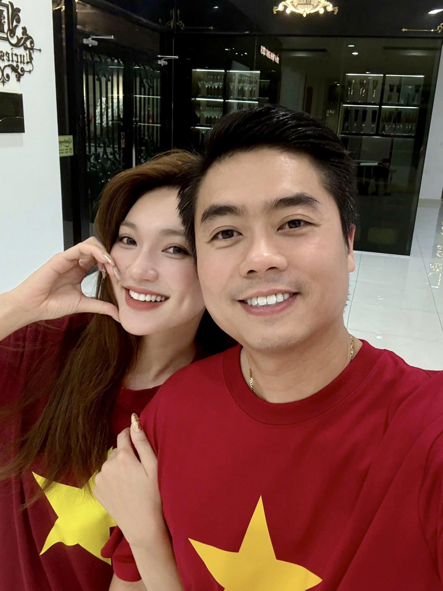 Nguyen Ngoc Nu ket hon anh 2