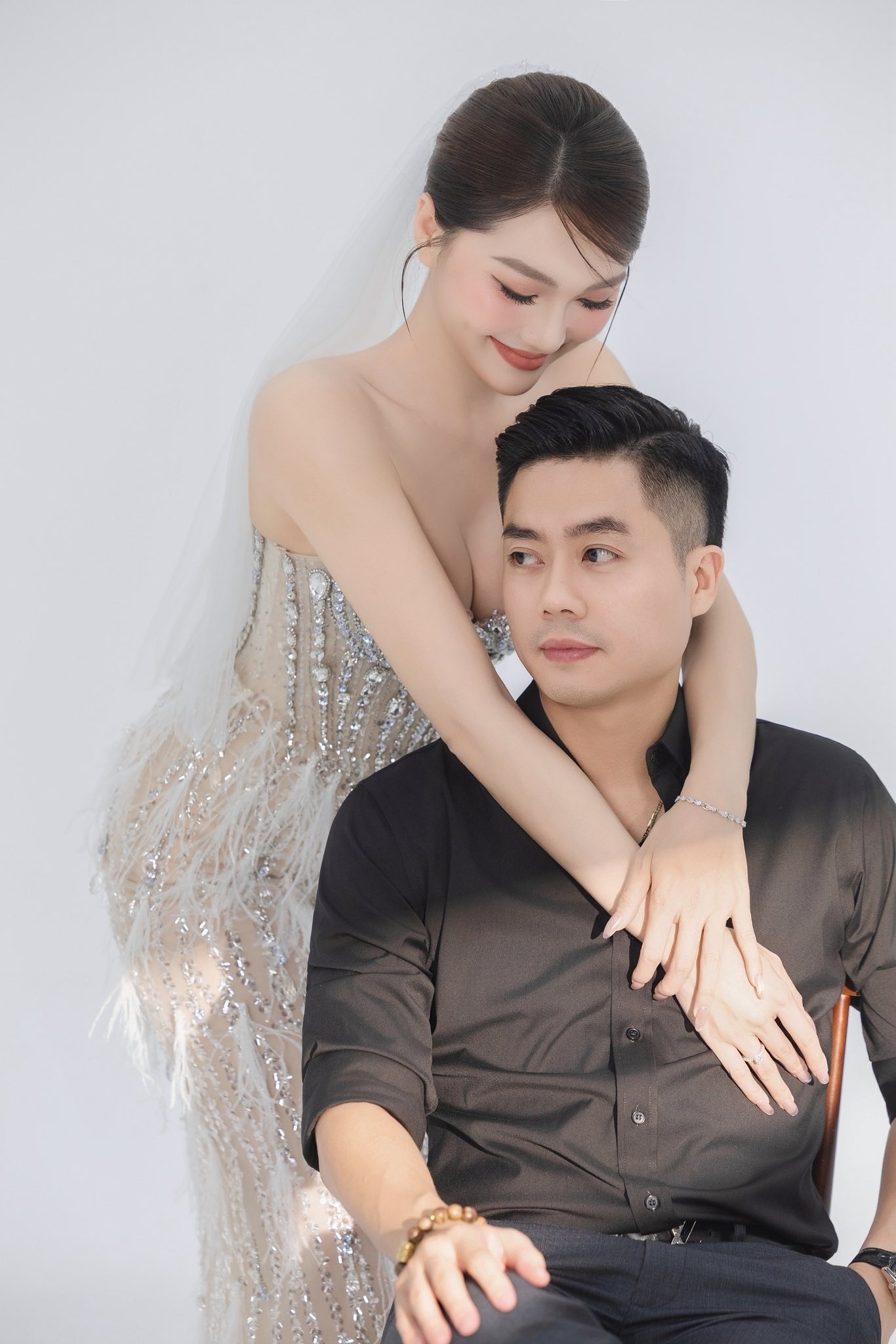 Nguyễn Ngọc Nữ cưới chồng ảnh 4 Nguyen Ngoc Nu cuoi chong anh 4