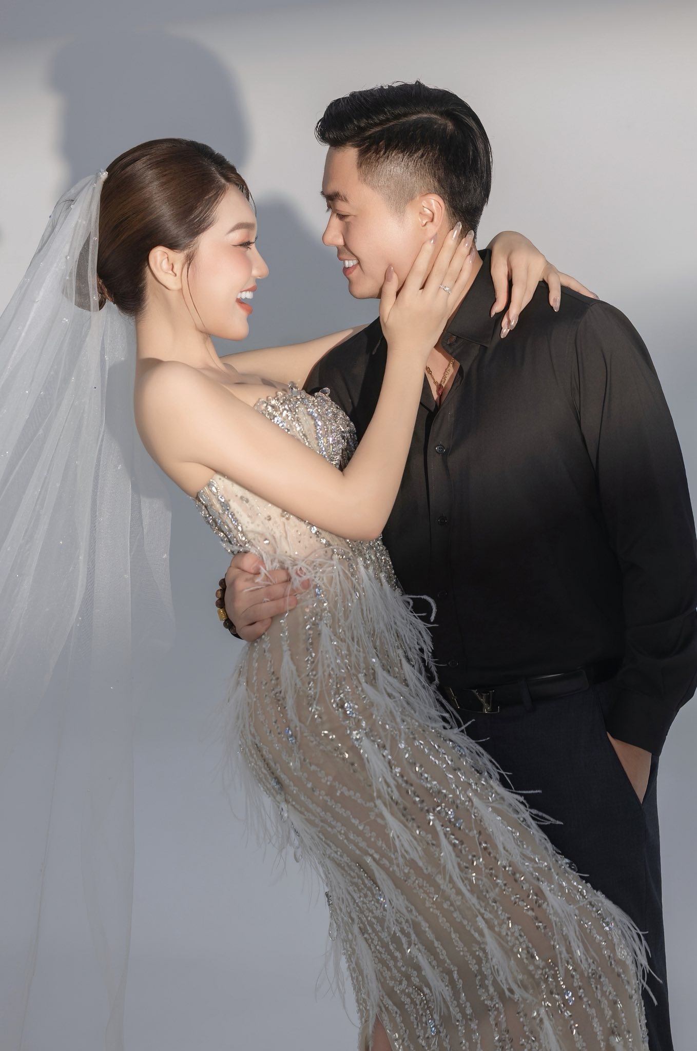 Nguyễn Ngọc Nữ cưới chồng ảnh 3 Nguyen Ngoc Nu cuoi chong anh 3