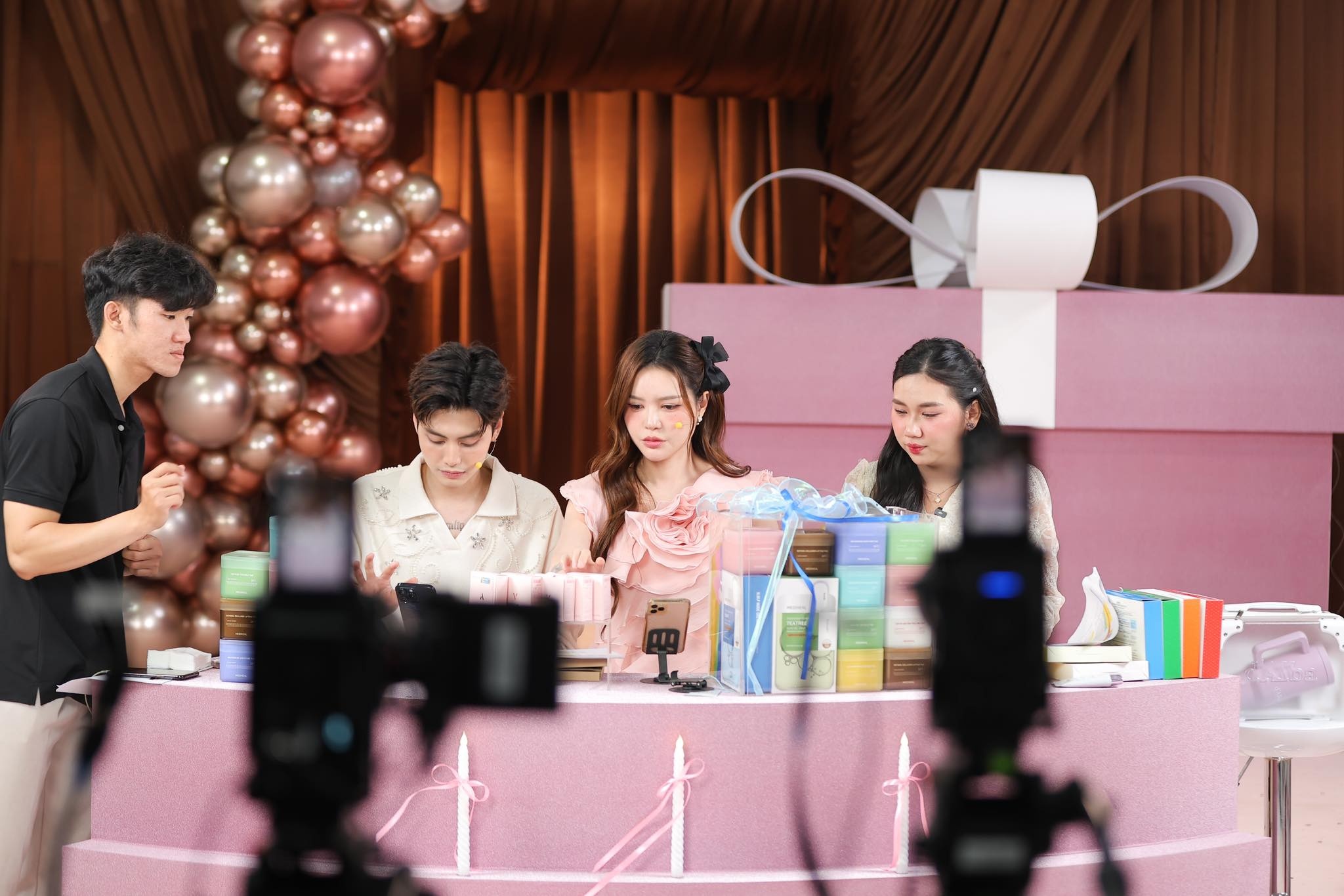xưởng livestream Việt Nam ảnh 3 xuong livestream Viet Nam anh 3