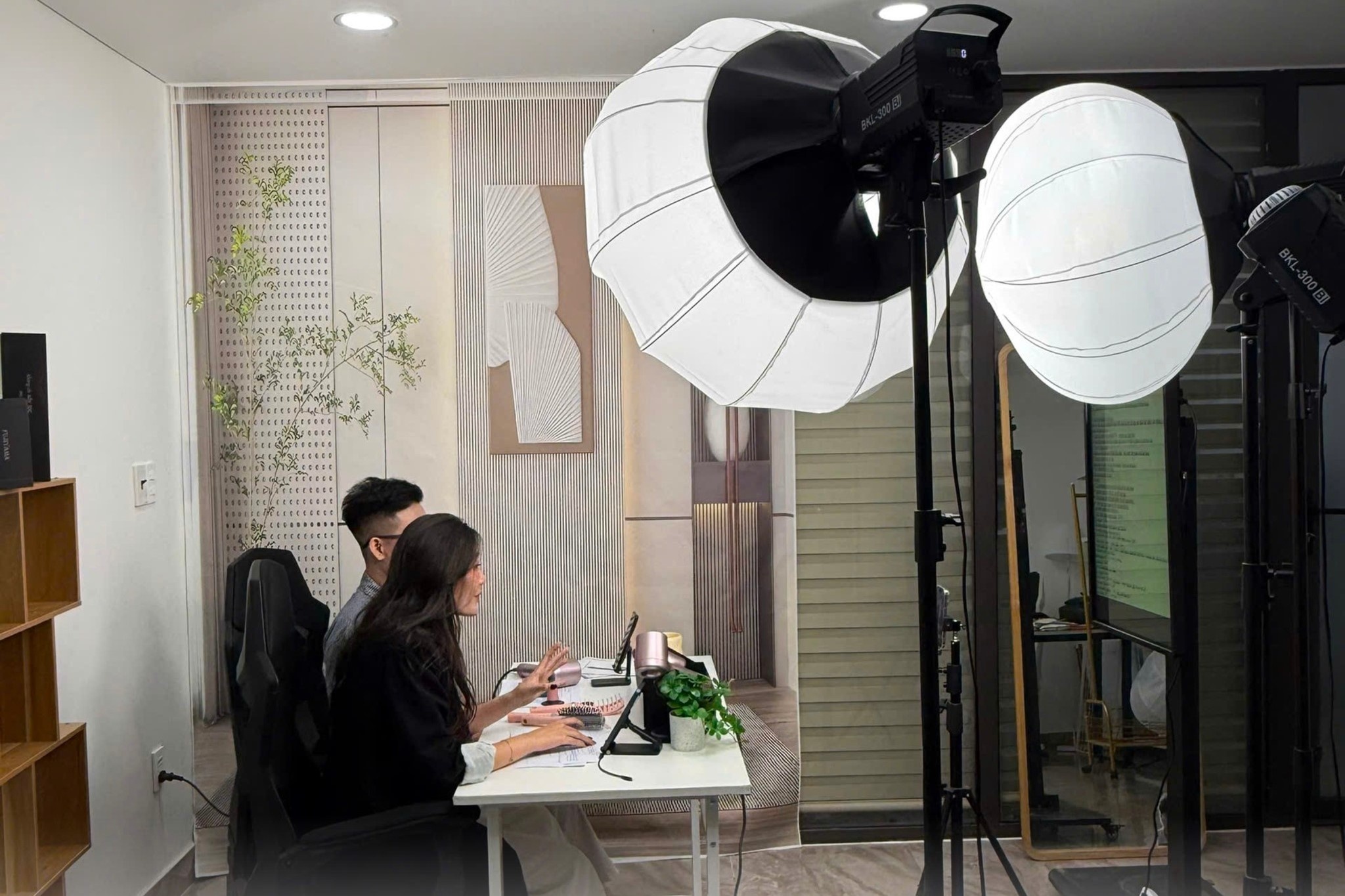 xưởng livestream Việt Nam ảnh 1 xuong livestream Viet Nam anh 1