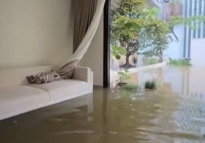 Homestay o Hue ngap trang trong con lu hinh anh