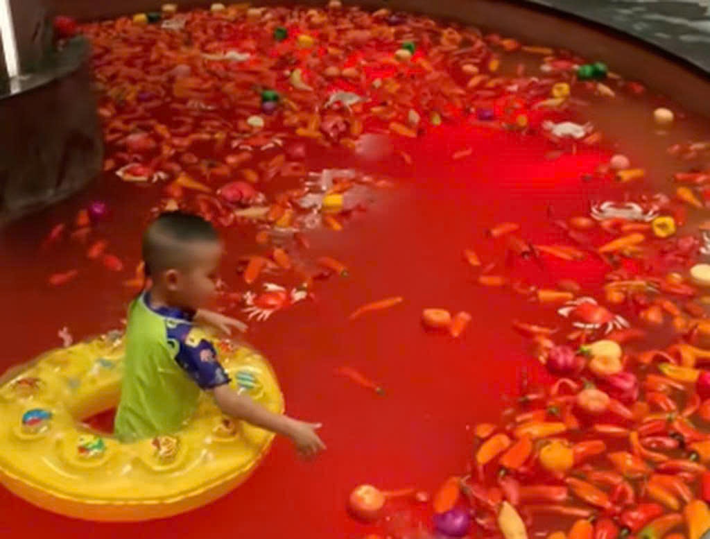 tắm trong nổi lẩu ảnh 2 tam trong noi lau anh 2