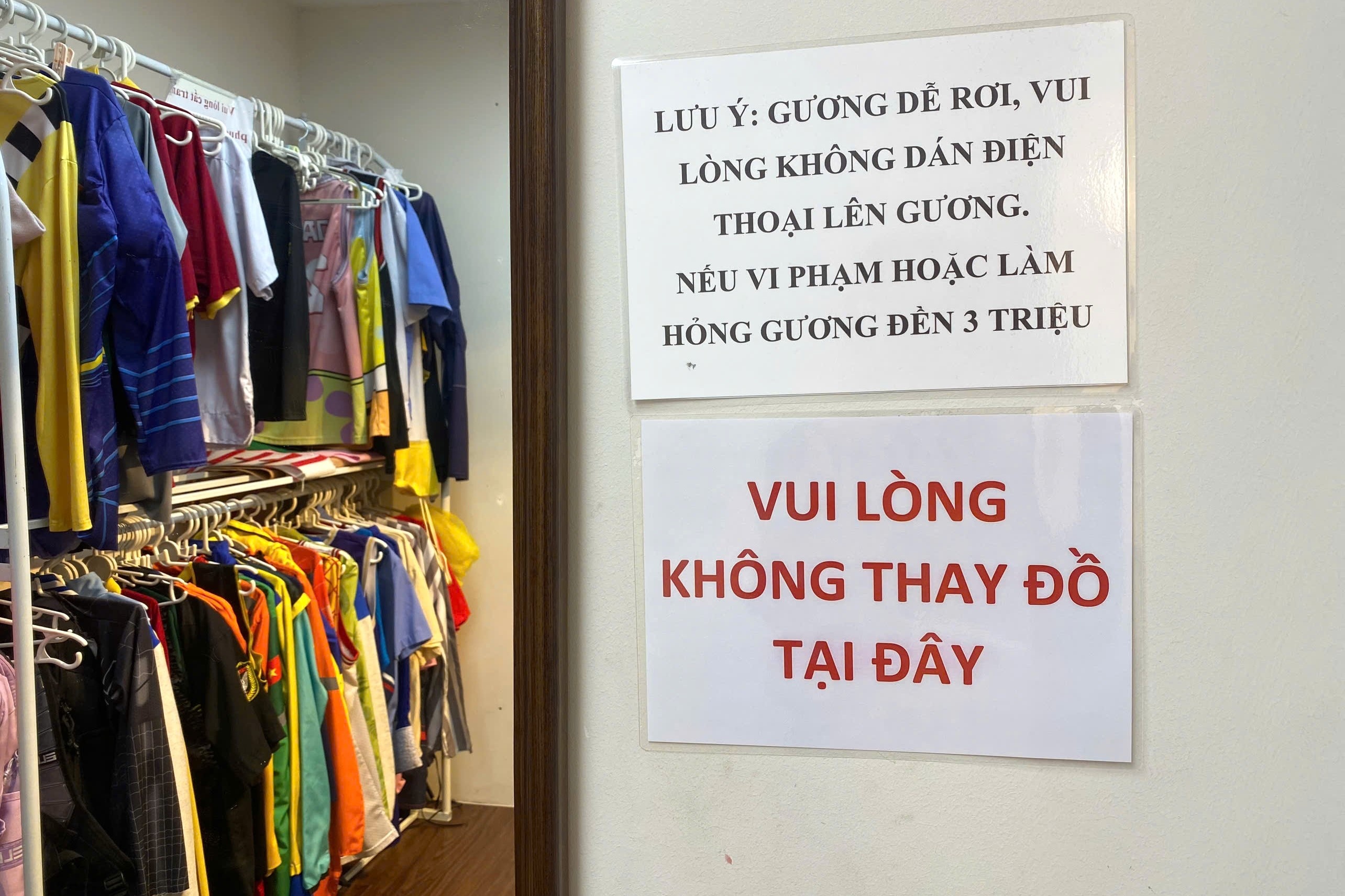 quay lén ở tiệm photobooth ảnh 6 quay len o tiem photobooth anh 6