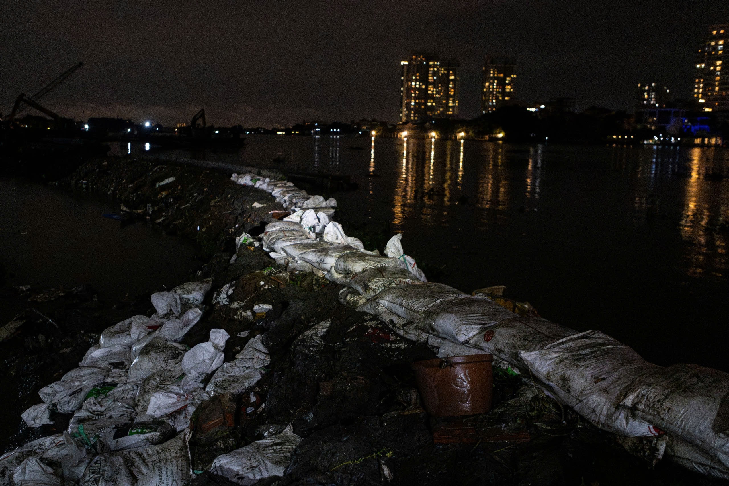 triều cường ở TP.HCM ảnh 19 trieu cuong o TP.HCM anh 19