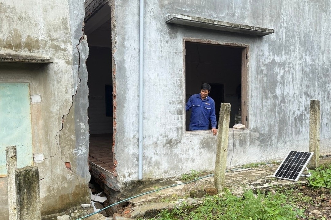 Hien truong sat lo nghiem trong, nha cua nut toac o Dak Lak hinh anh