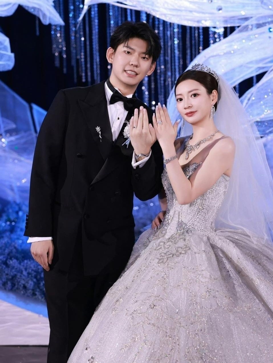 nu than cau long anh 2