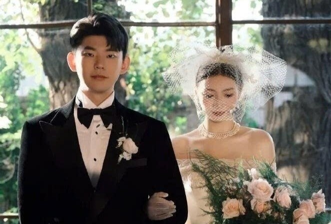 Dam cuoi cua 'nu than cau long' sau man cau hon o Olympic Paris hinh anh