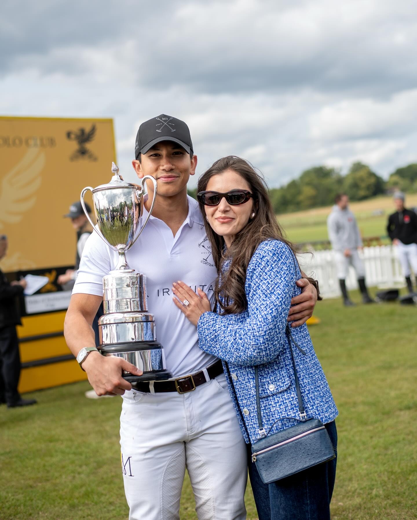 hoang tu chau A anh 8